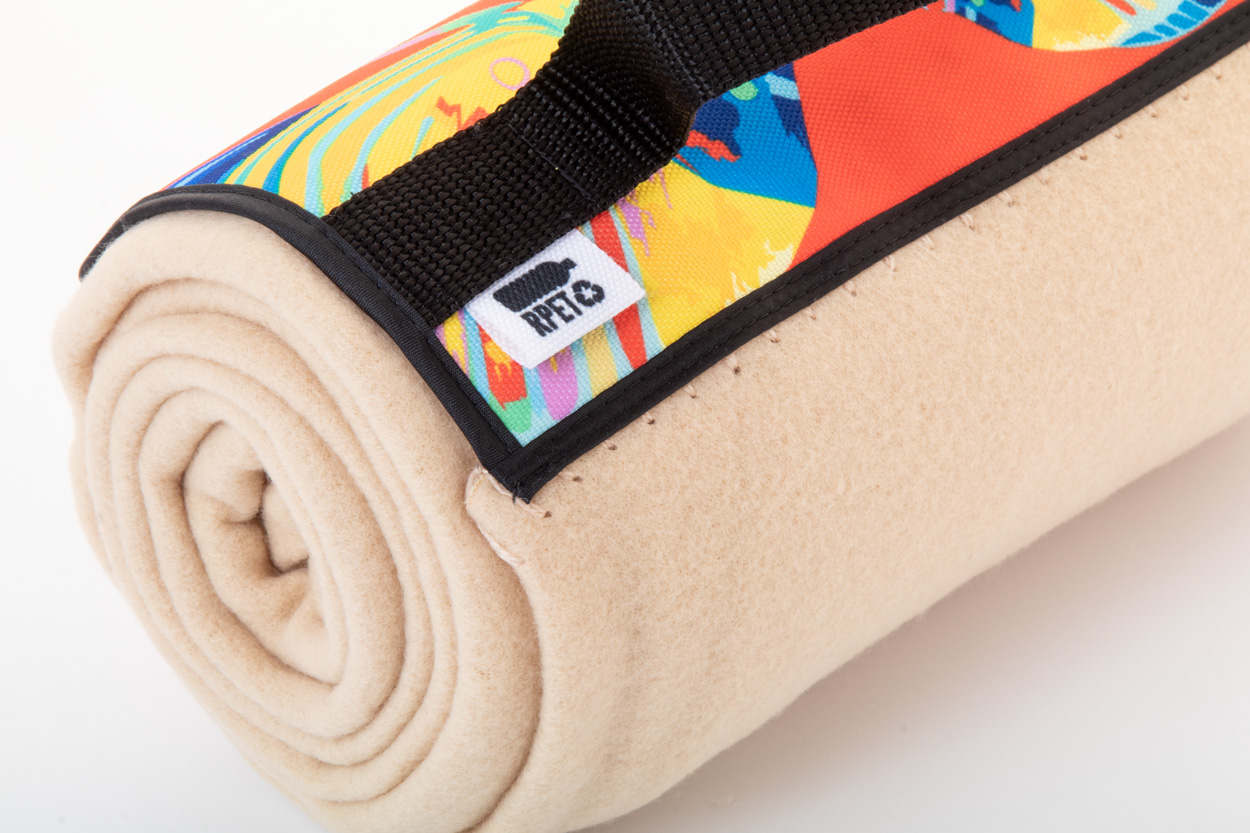 personalizowany koc polarowy RPET Reporta