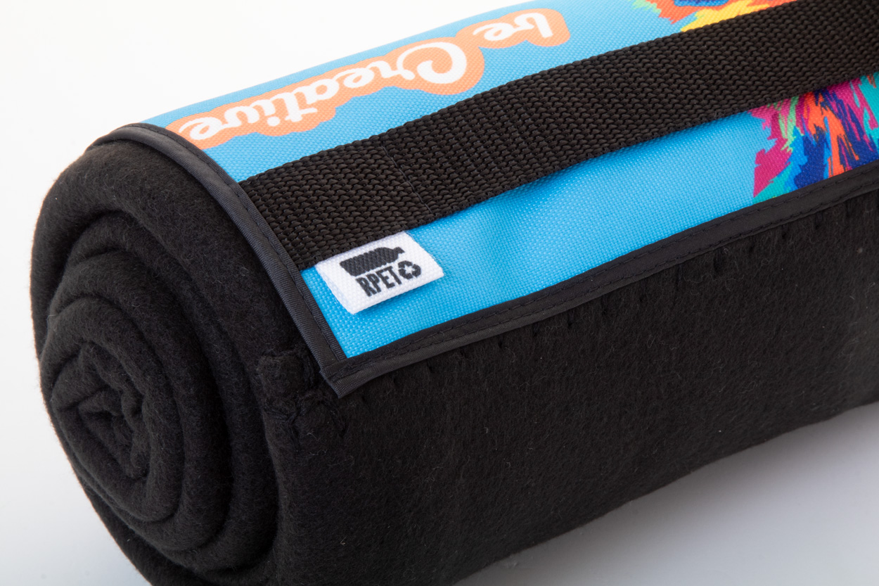 personalizowany koc polarowy RPET Reporta