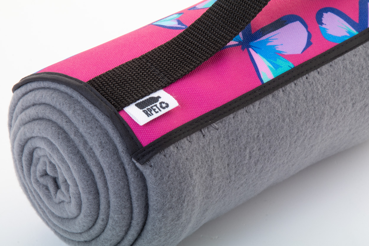 personalizowany koc polarowy RPET Reporta