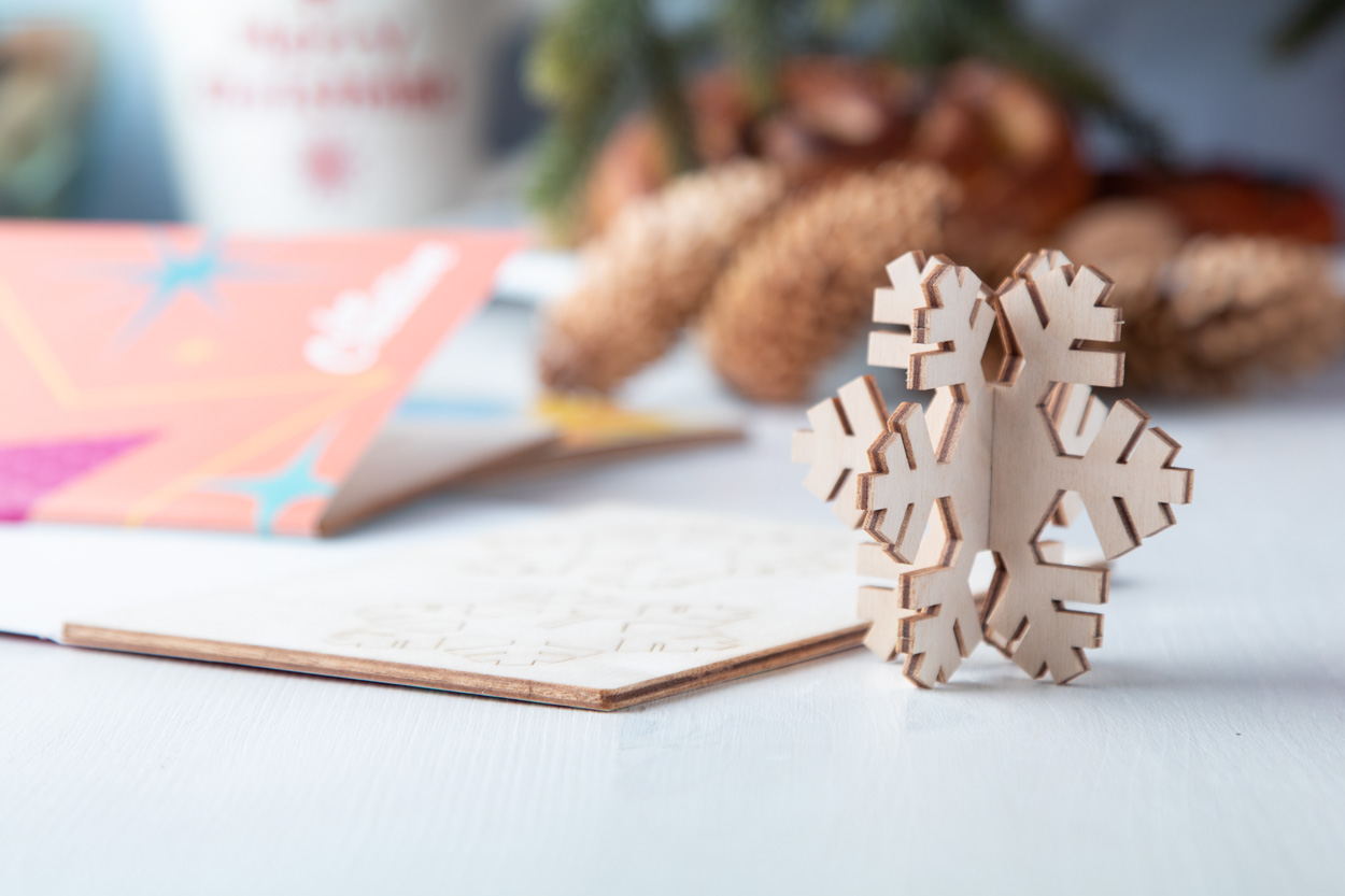 karta świąteczna, śnieżynka CreaX