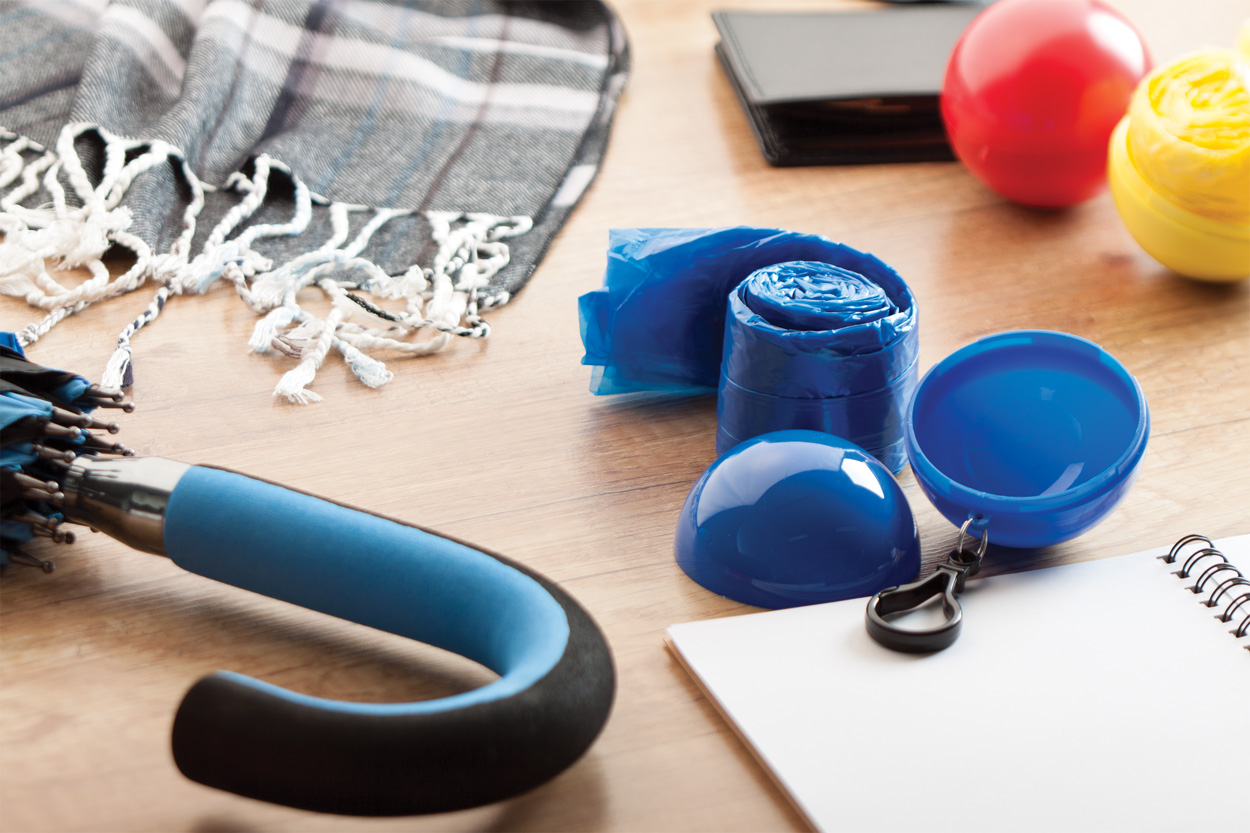 ponczo w breloku Storm