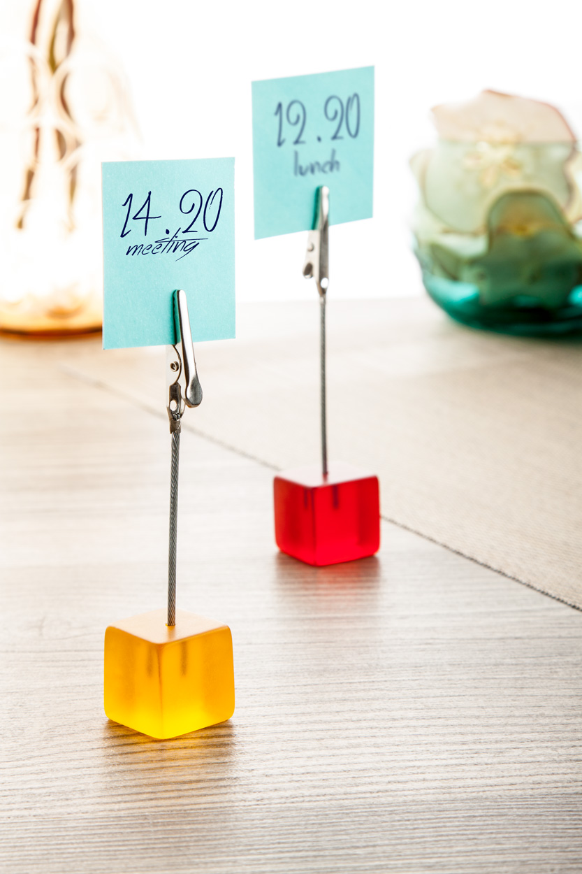 klip na notatki Compton