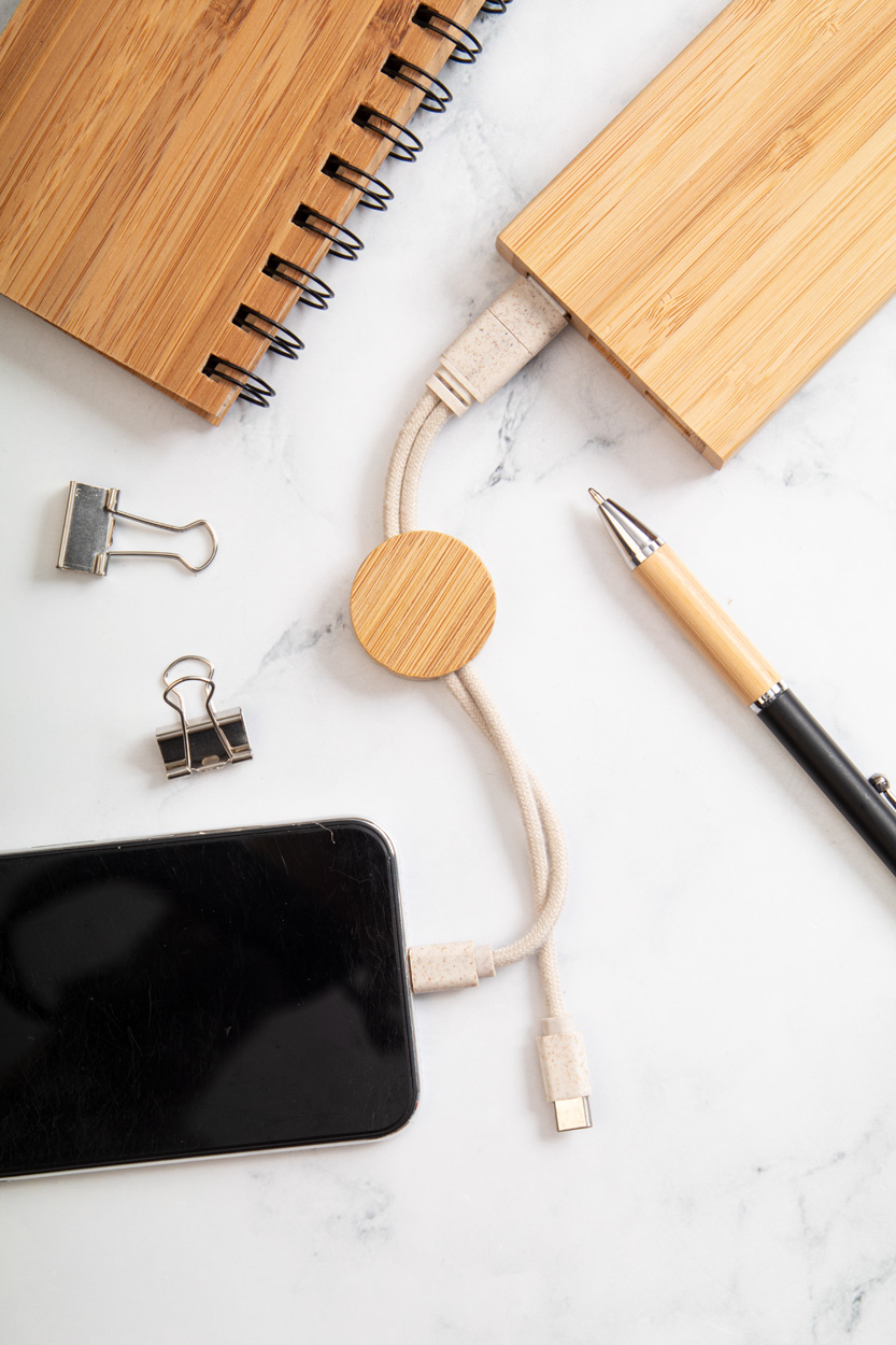 kabel USB do ładowania / brelok Mugory