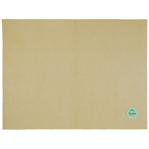 Suzy koc z dzianiny poliestrowej z certyfikatem GRS o wymiarach 150 x 120 cm